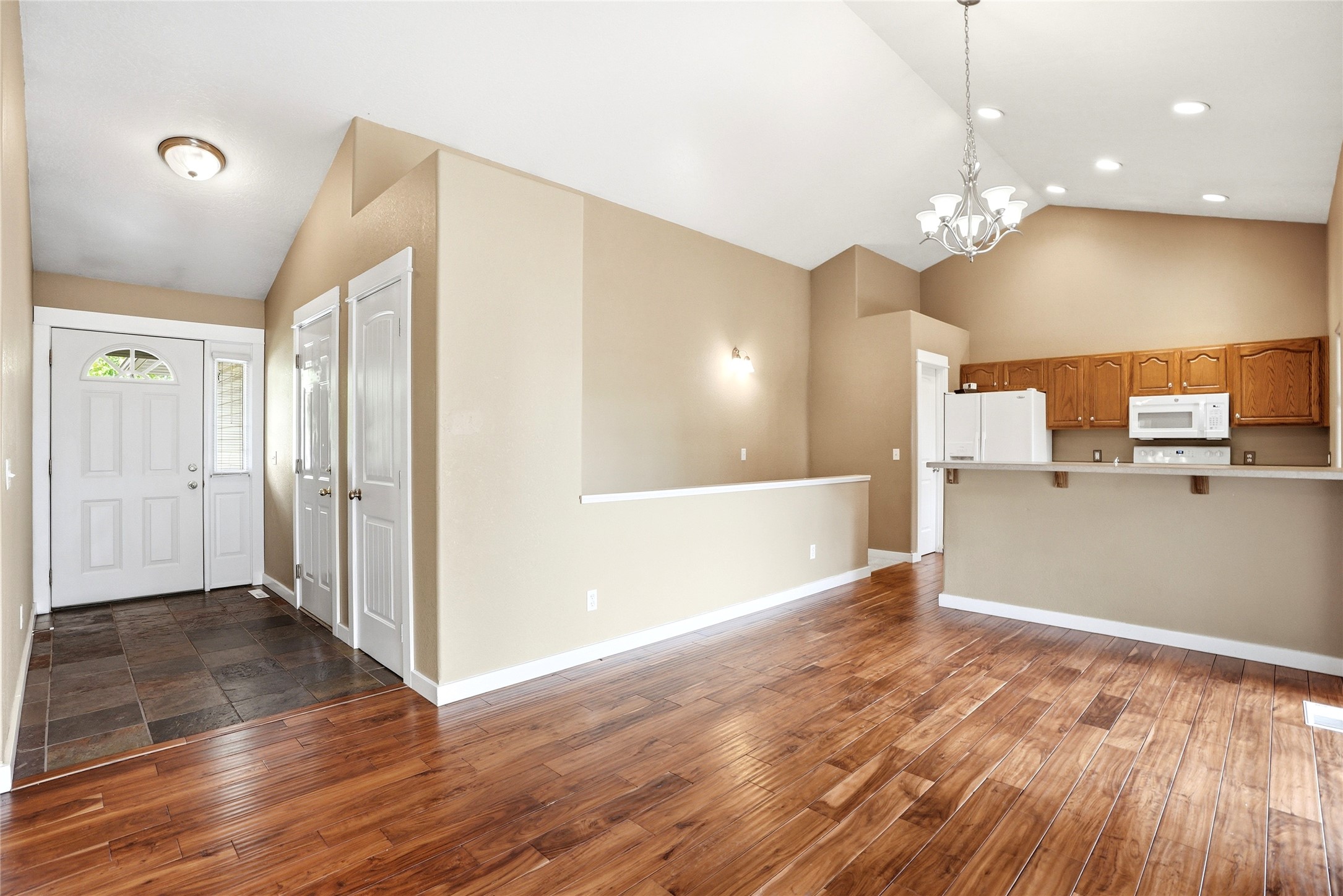 2117 Inverness Place