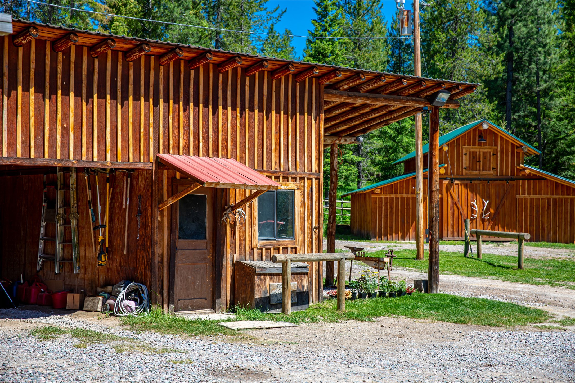 Condon, Montana 59826, United States, 3 Bedrooms Bedrooms, ,1 BathroomBathrooms,Residential,Active,47799