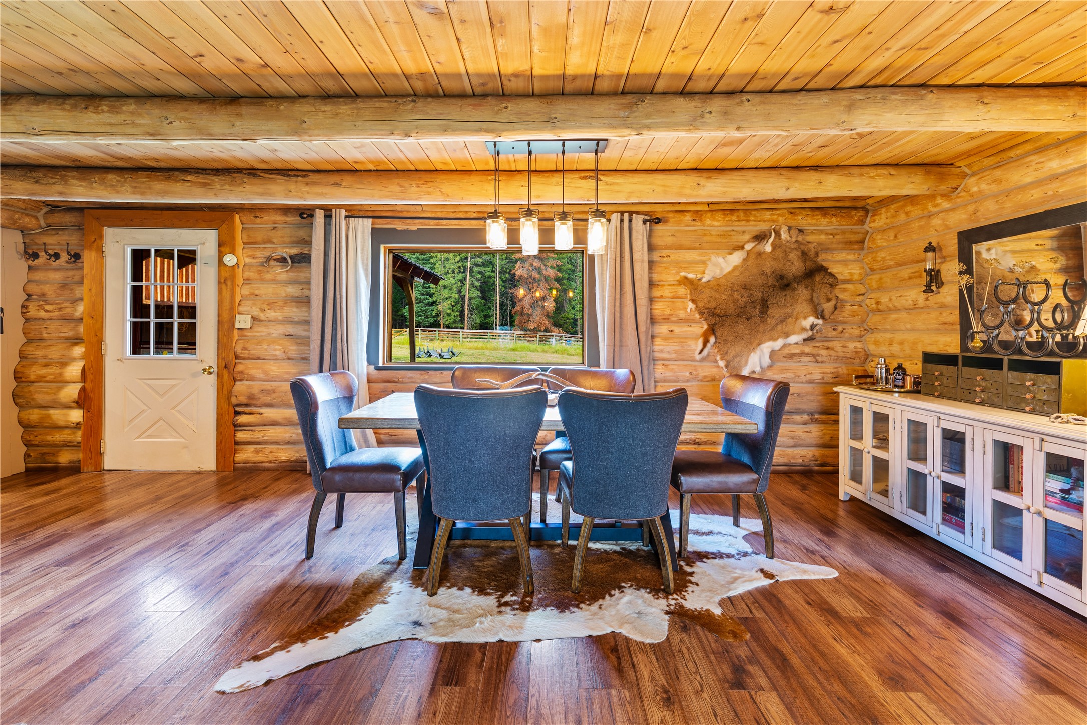 Condon, Montana 59826, United States, 3 Bedrooms Bedrooms, ,1 BathroomBathrooms,Residential,Active,47799