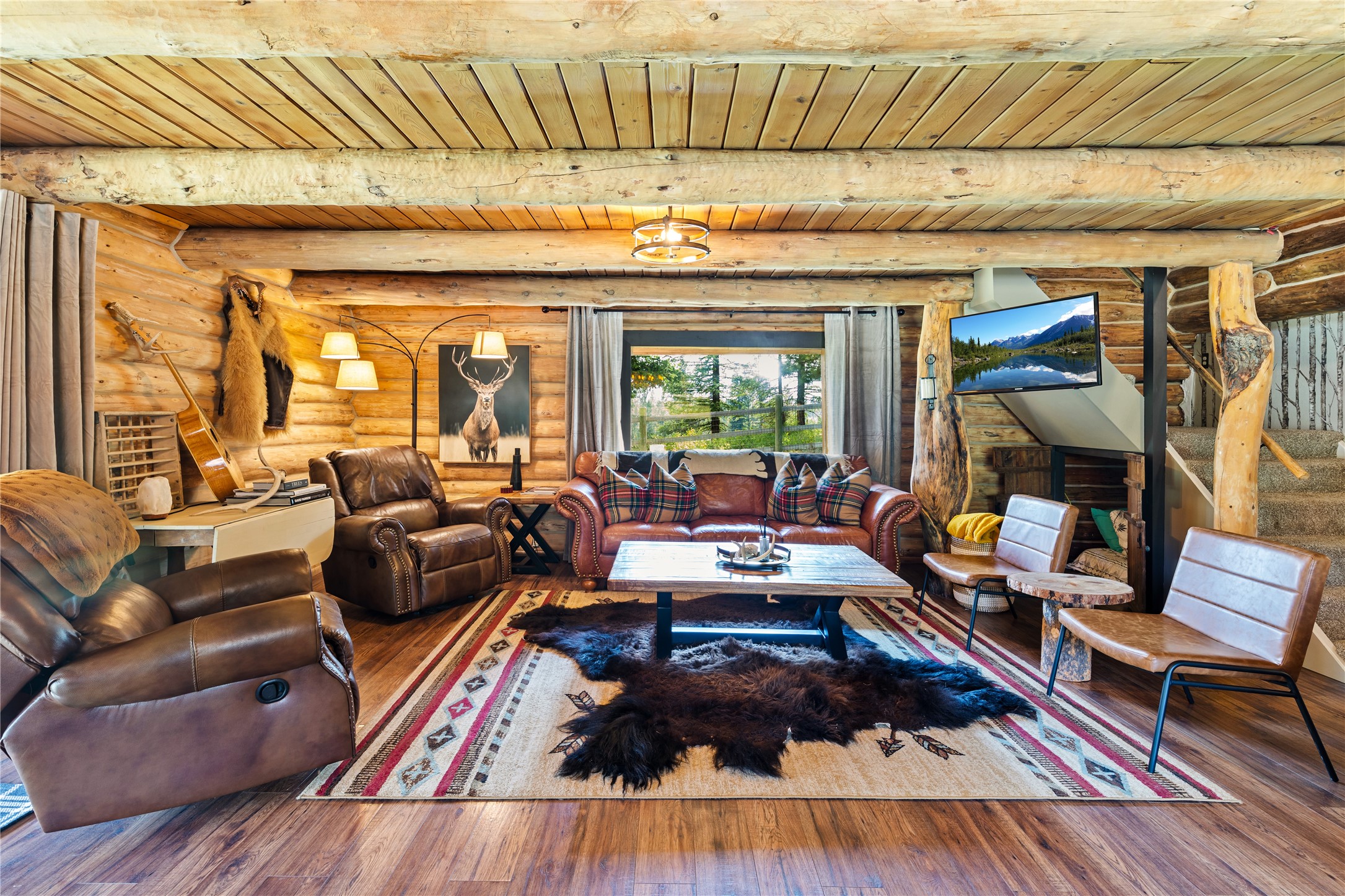 Condon, Montana 59826, United States, 3 Bedrooms Bedrooms, ,1 BathroomBathrooms,Residential,Active,47799