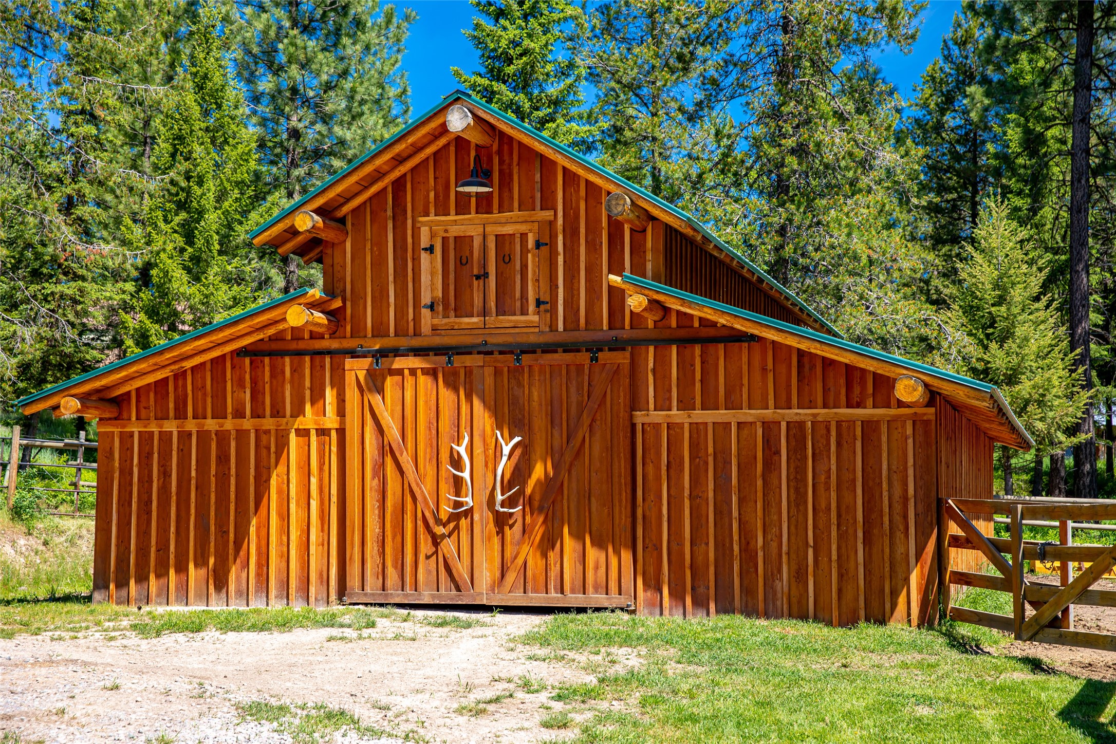 Condon, Montana 59826, United States, 3 Bedrooms Bedrooms, ,1 BathroomBathrooms,Residential,Active,47799