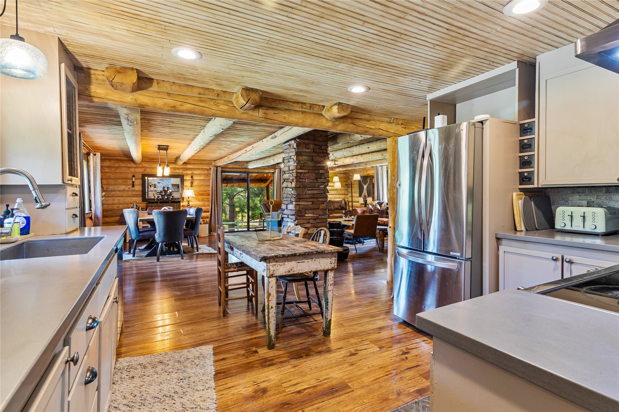 Condon, Montana 59826, United States, 3 Bedrooms Bedrooms, ,1 BathroomBathrooms,Residential,Active,47799