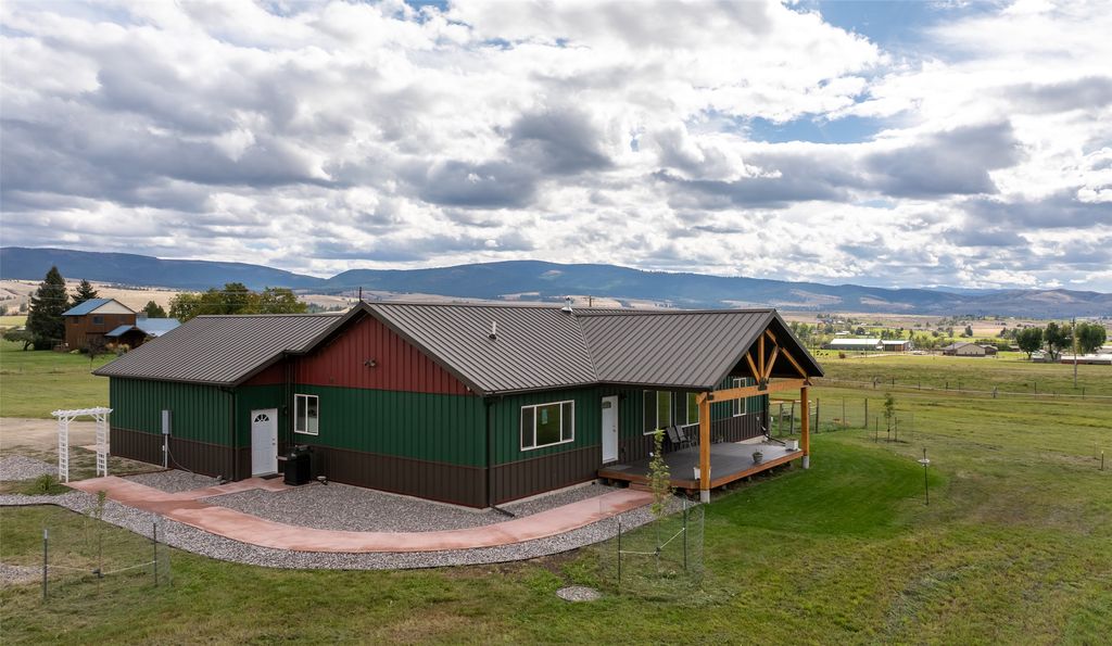 Photo of 4775 Chokecherry Lane, Stevensville, MT 59870 (MLS # 30058155)