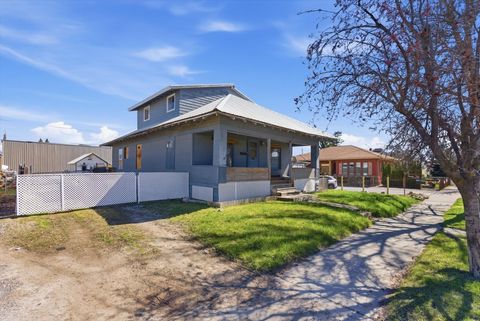 Tiny photo for 19 5th Avenue W, Kalispell, MT 59901 (MLS # 30065922)