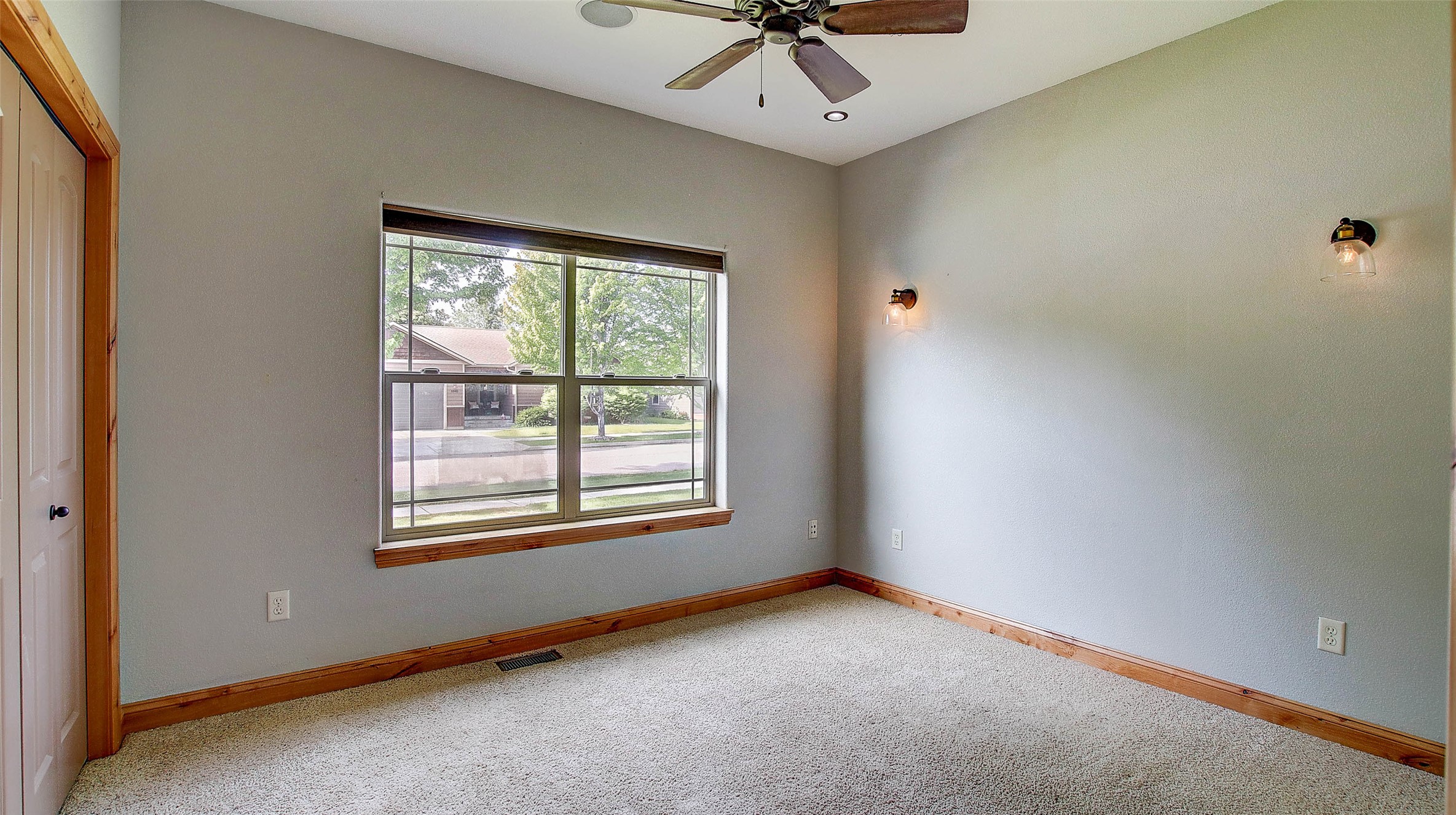 Lolo, Montana 59847, United States, 3 Bedrooms Bedrooms, ,2 BathroomsBathrooms,Residential,Pending,148692