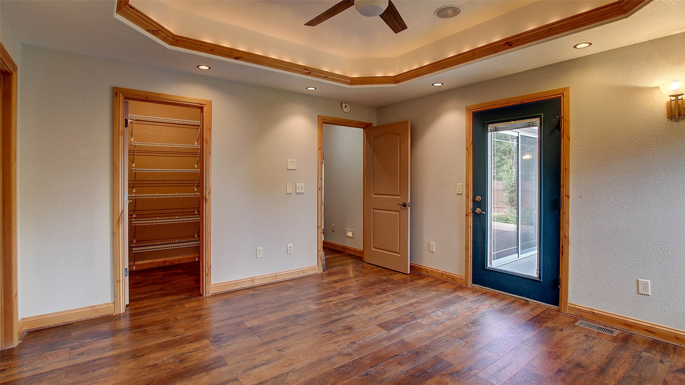 Lolo, Montana 59847, United States, 3 Bedrooms Bedrooms, ,2 BathroomsBathrooms,Residential,Pending,148692