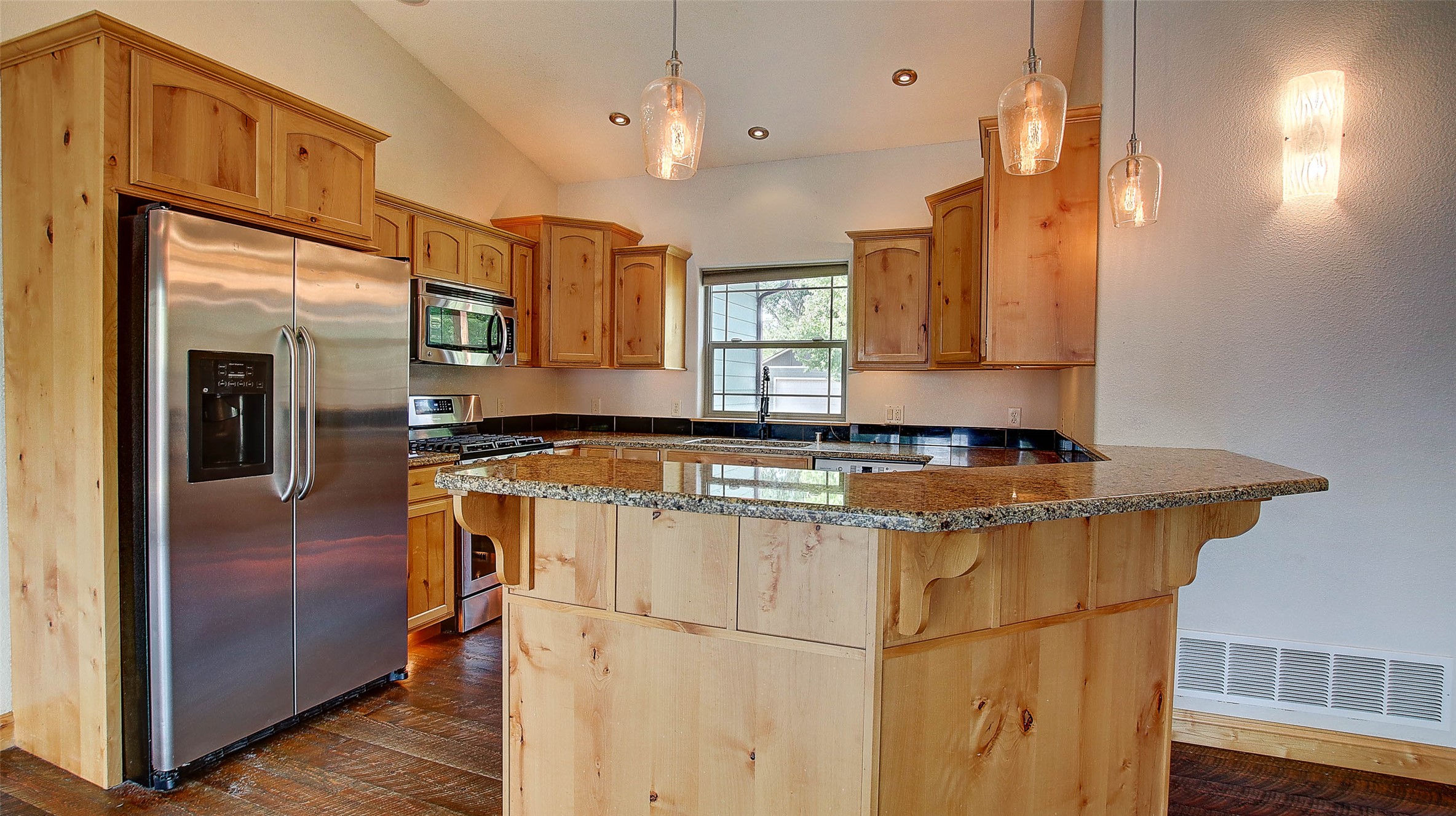 Lolo, Montana 59847, United States, 3 Bedrooms Bedrooms, ,2 BathroomsBathrooms,Residential,Pending,148692