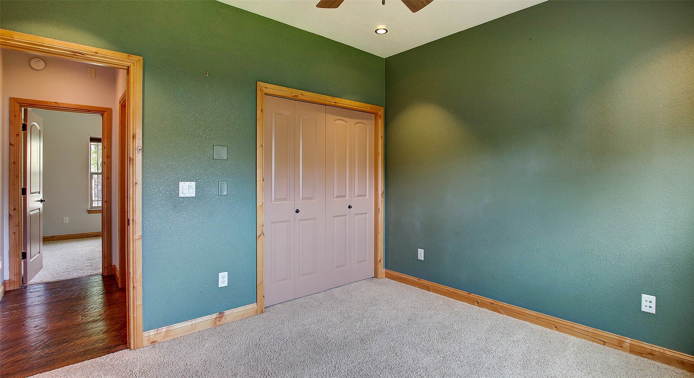 Lolo, Montana 59847, United States, 3 Bedrooms Bedrooms, ,2 BathroomsBathrooms,Residential,Pending,148692