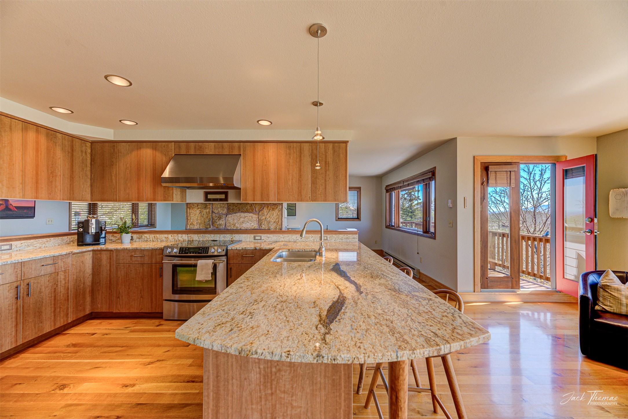 1087 Sunny Vista Road