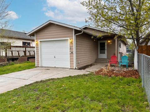 Photo of 905 Defoe Street, Missoula, MT 59802 (MLS # 30069206)