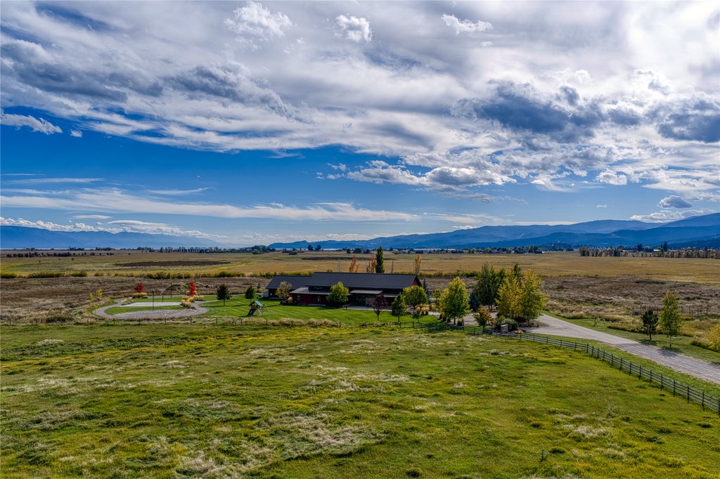 Photo of 104 Porter Ranch Road, Kalispell, MT 59901 (MLS # 30079532)
