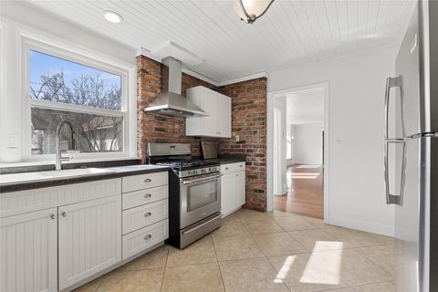 Tiny photo for 31 5th Avenue E, Kalispell, MT 59901 (MLS # 30067390)