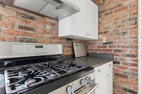 Tiny photo for 31 5th Avenue E, Kalispell, MT 59901 (MLS # 30067390)