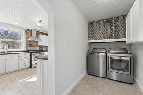 Tiny photo for 31 5th Avenue E, Kalispell, MT 59901 (MLS # 30067390)