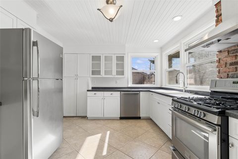 Tiny photo for 31 5th Avenue E, Kalispell, MT 59901 (MLS # 30067390)
