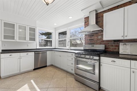 Tiny photo for 31 5th Avenue E, Kalispell, MT 59901 (MLS # 30067390)