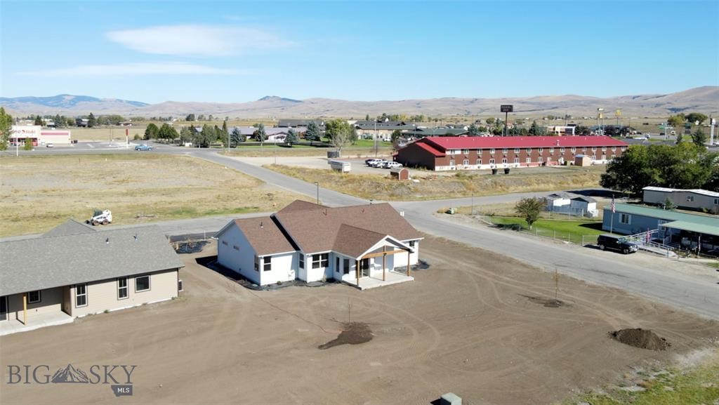 1020 Sagebrush Lane