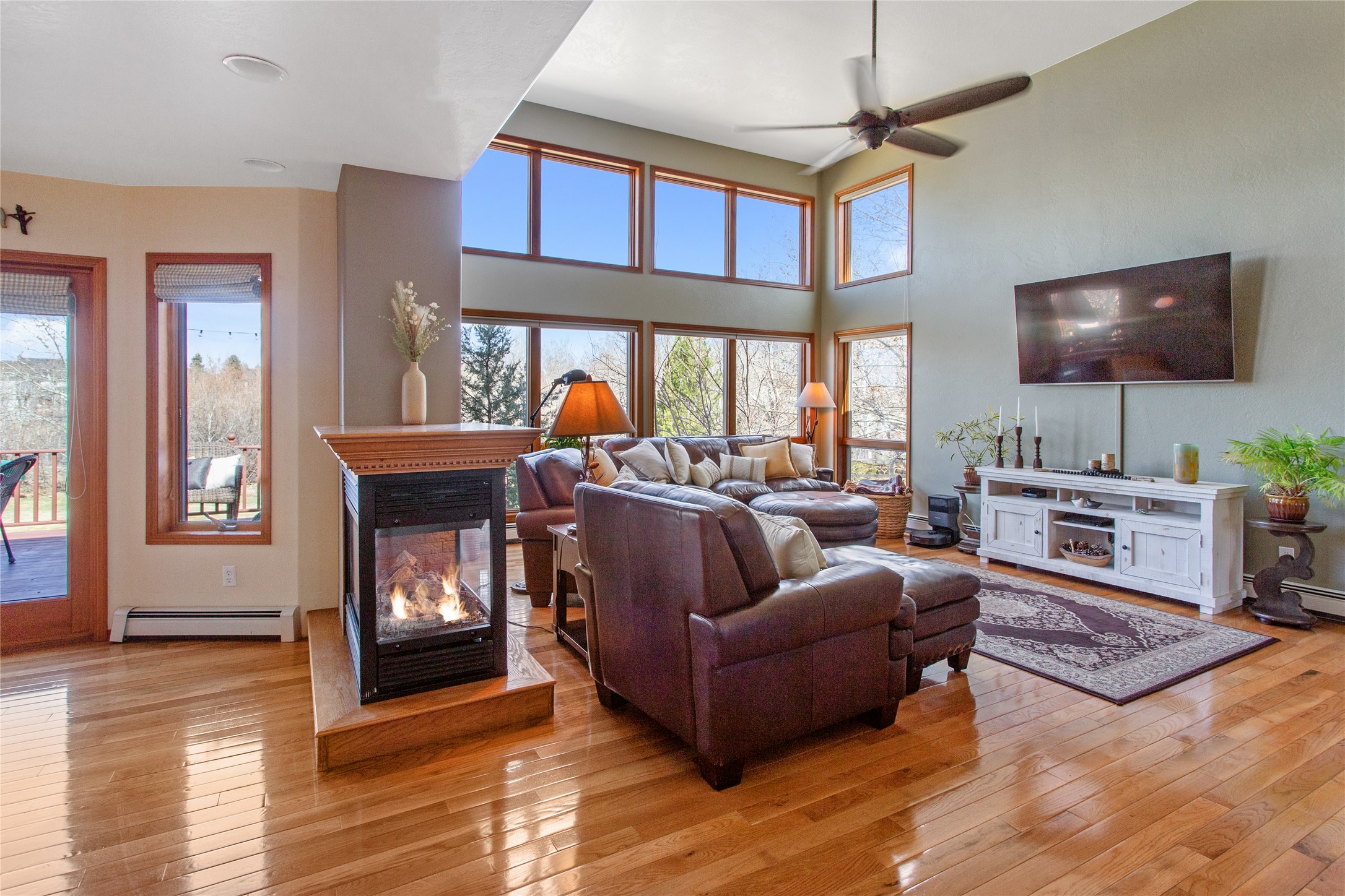 Butte, Montana 59701, United States, 5 Bedrooms Bedrooms, ,4 BathroomsBathrooms,Residential,Pending,110831