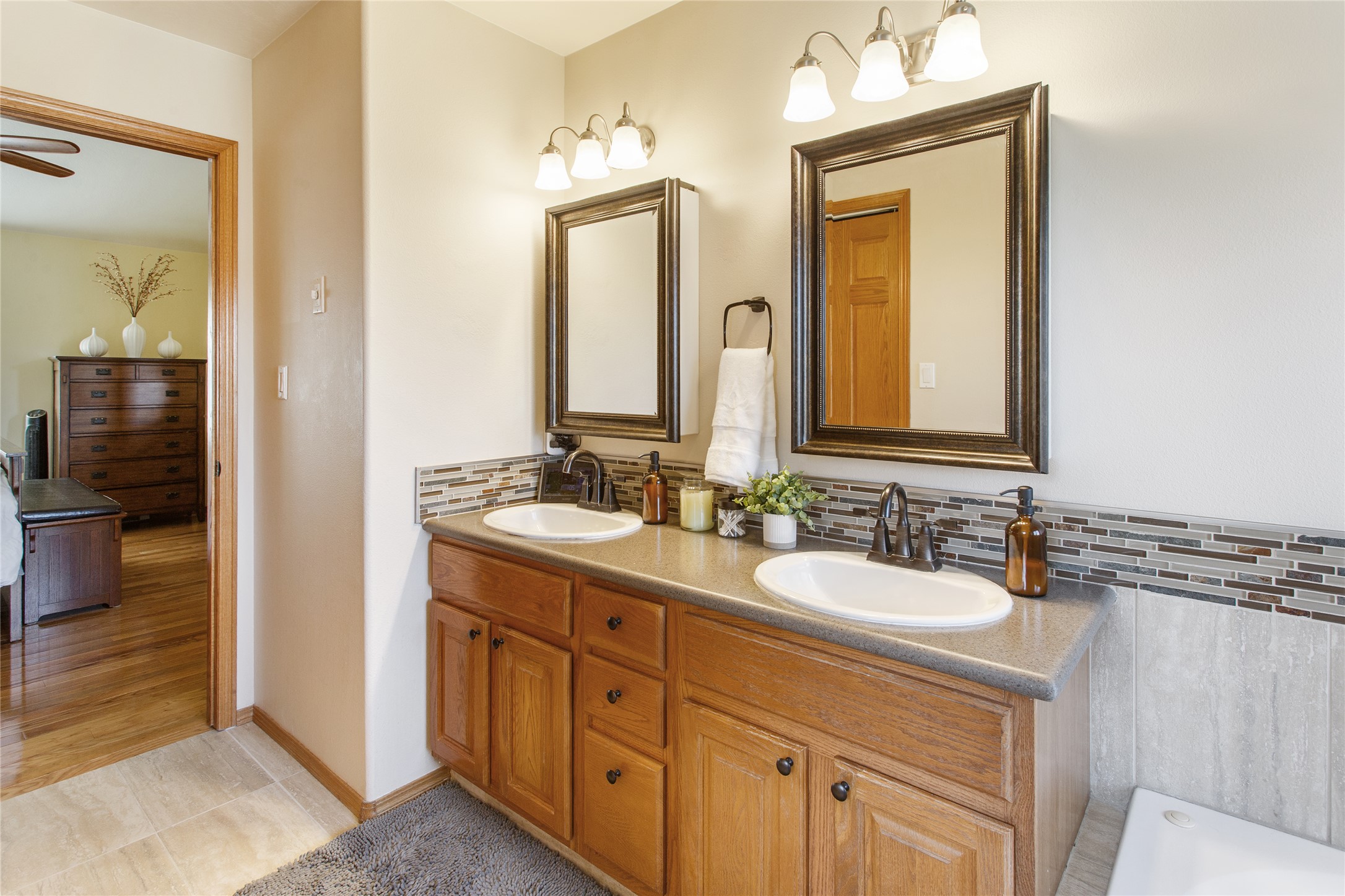 Butte, Montana 59701, United States, 5 Bedrooms Bedrooms, ,4 BathroomsBathrooms,Residential,Pending,110831