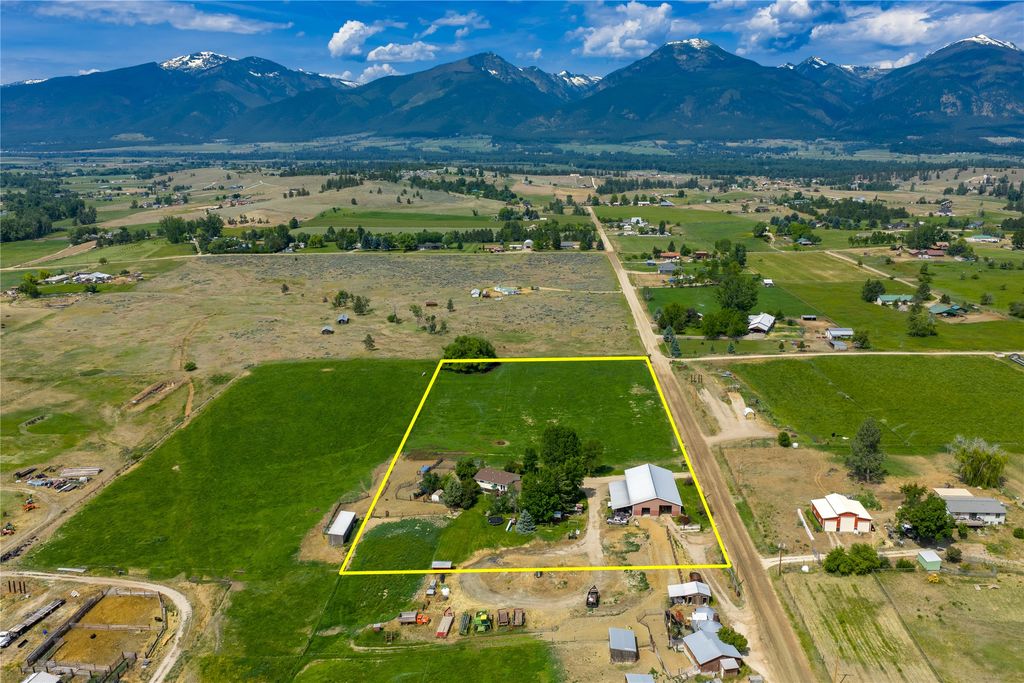 Photo of 571 Ridge Road, Stevensville, MT 59870 (MLS # 30057360)
