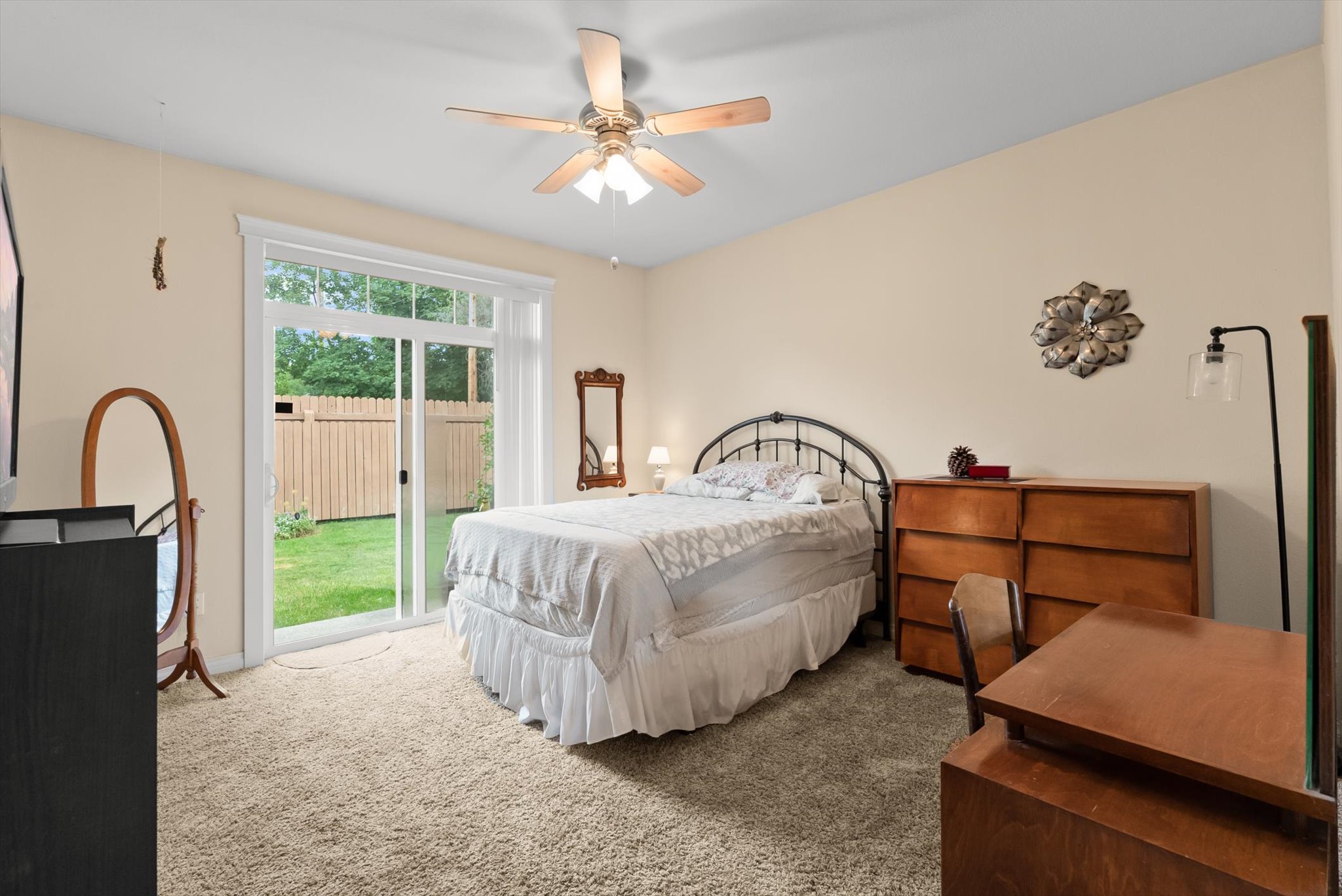 Polson, Montana 59860, United States, 3 Bedrooms Bedrooms, ,2 BathroomsBathrooms,Residential,Active,164499