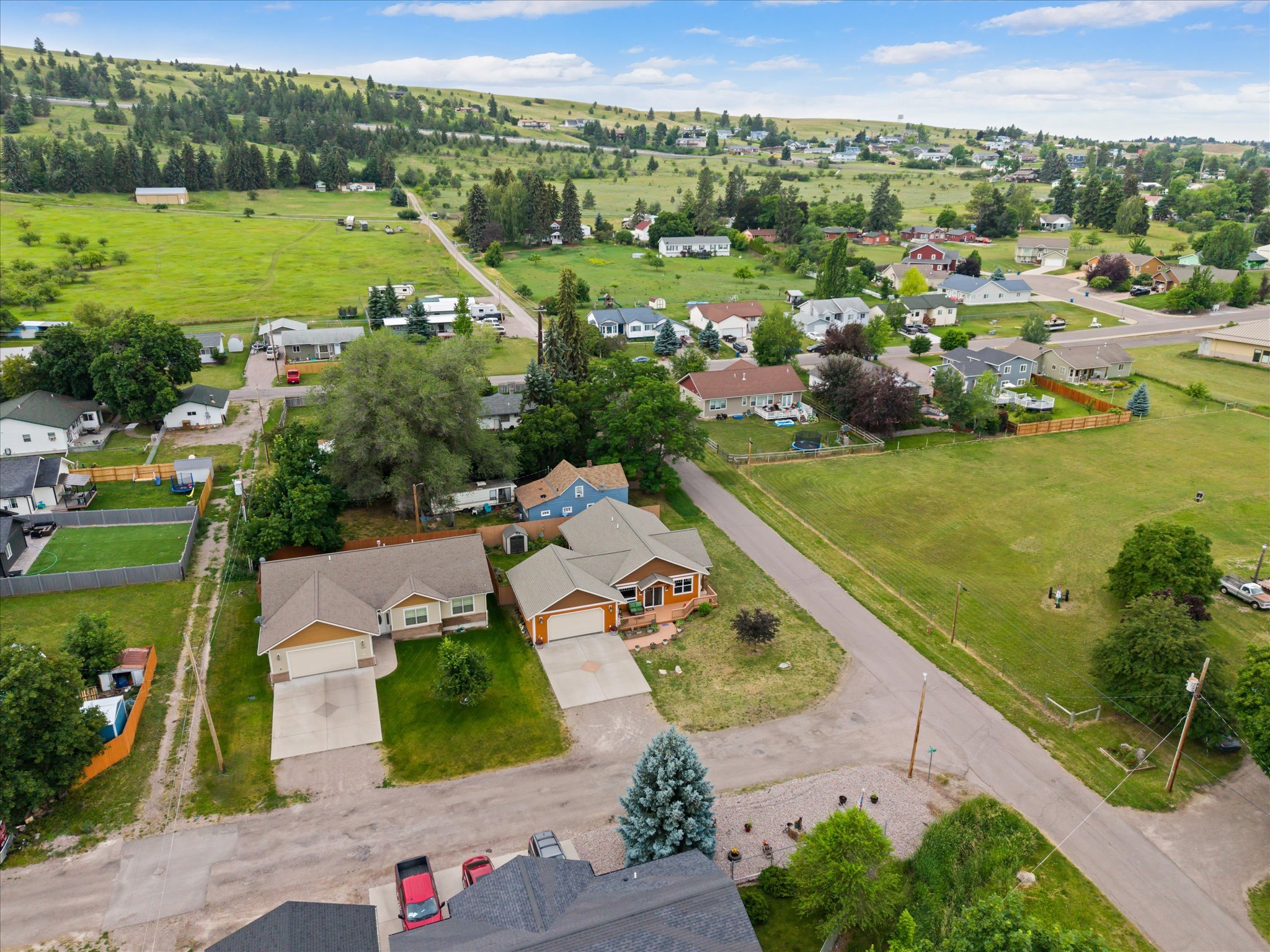 Polson, Montana 59860, United States, 3 Bedrooms Bedrooms, ,2 BathroomsBathrooms,Residential,Active,164499