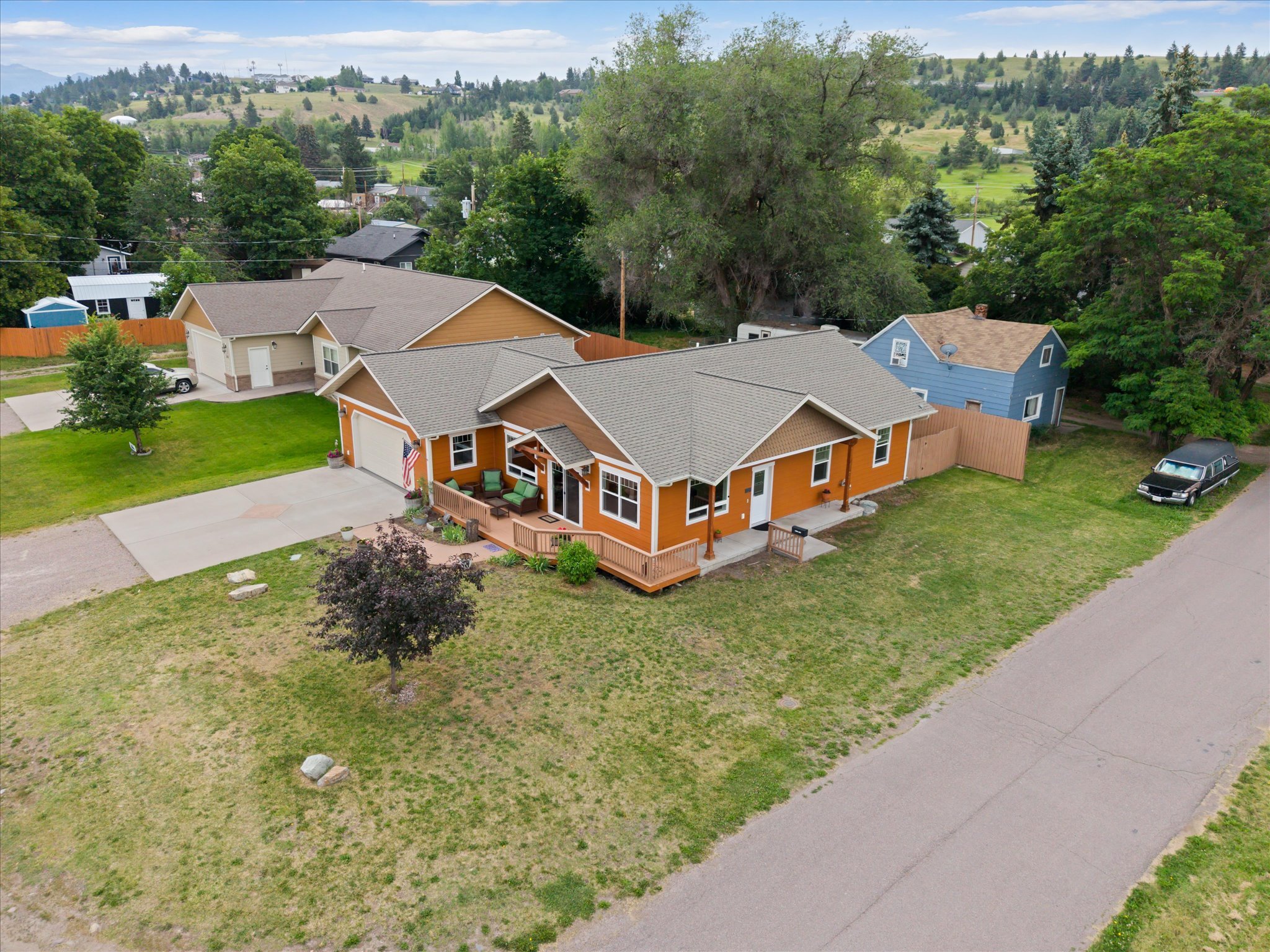 Polson, Montana 59860, United States, 3 Bedrooms Bedrooms, ,2 BathroomsBathrooms,Residential,Active,164499