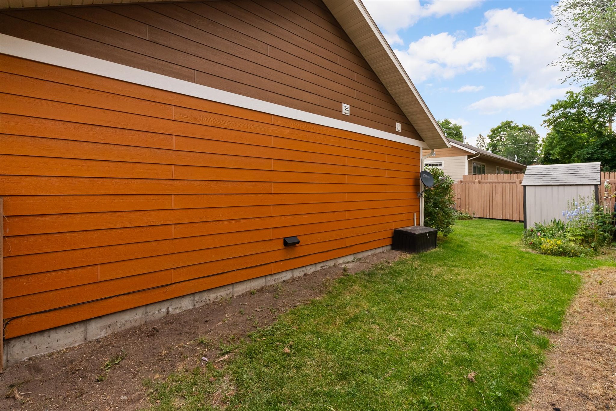 Polson, Montana 59860, United States, 3 Bedrooms Bedrooms, ,2 BathroomsBathrooms,Residential,Active,164499