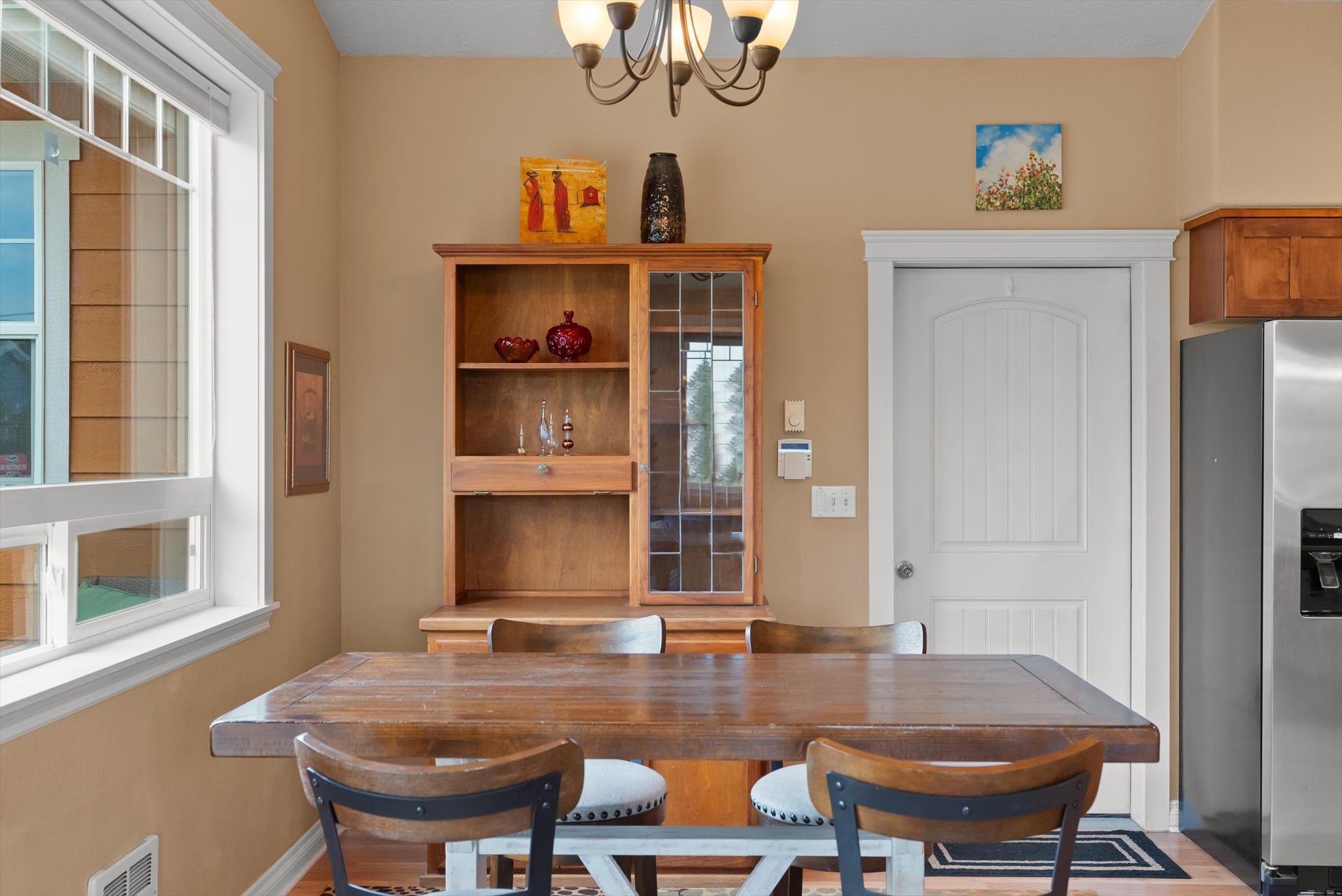 Polson, Montana 59860, United States, 3 Bedrooms Bedrooms, ,2 BathroomsBathrooms,Residential,Active,164499