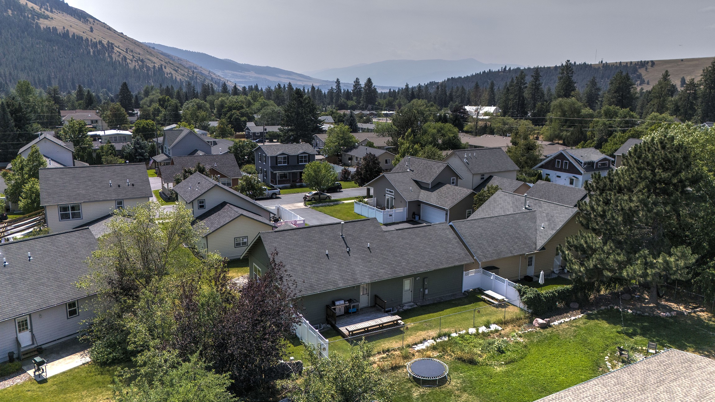 Missoula, Montana 59802, United States, 4 Bedrooms Bedrooms, ,2 BathroomsBathrooms,Residential,Pending,48313