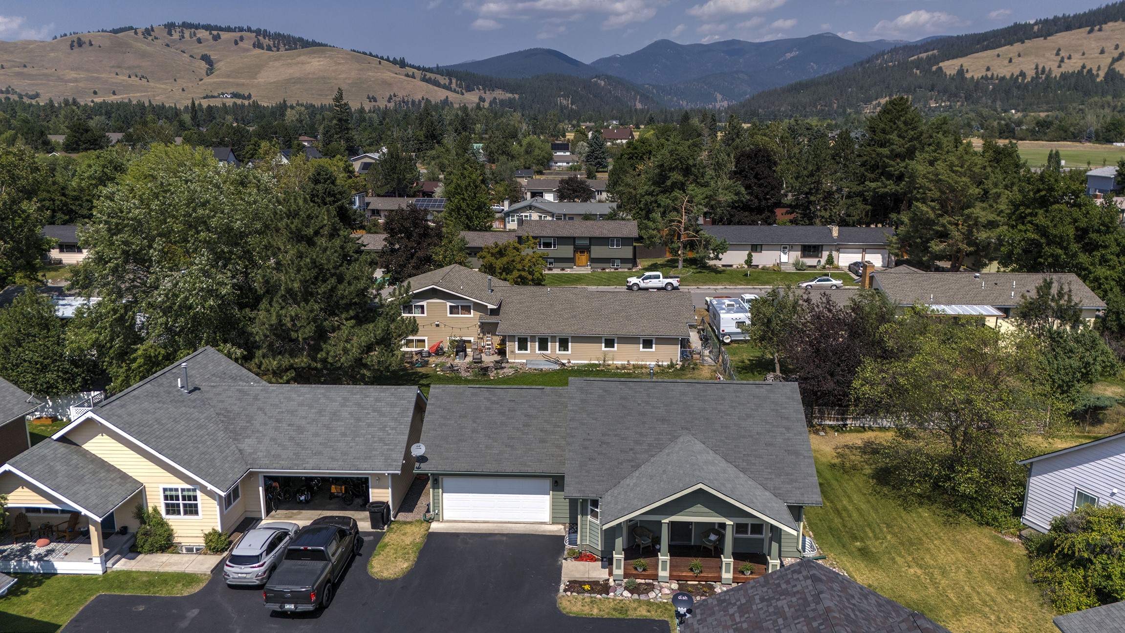 Missoula, Montana 59802, United States, 4 Bedrooms Bedrooms, ,2 BathroomsBathrooms,Residential,Pending,48313