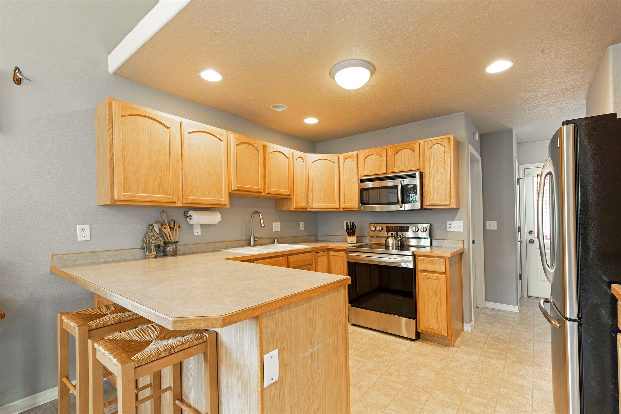 Missoula, Montana 59802, United States, 4 Bedrooms Bedrooms, ,2 BathroomsBathrooms,Residential,Pending,48313