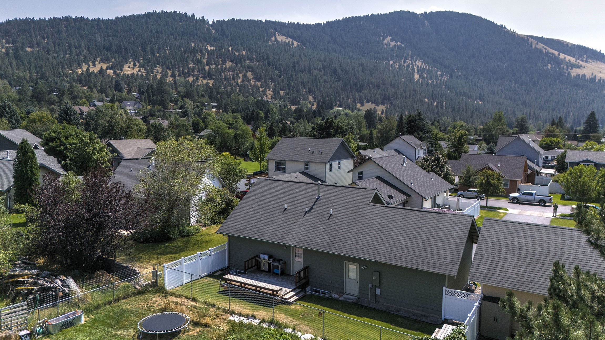 Missoula, Montana 59802, United States, 4 Bedrooms Bedrooms, ,2 BathroomsBathrooms,Residential,Pending,48313