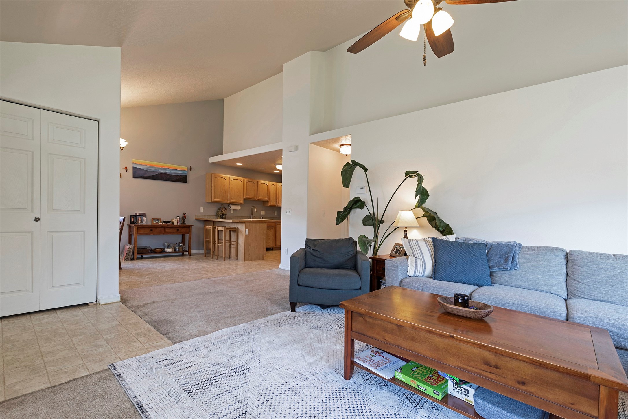 Missoula, Montana 59802, United States, 4 Bedrooms Bedrooms, ,2 BathroomsBathrooms,Residential,Pending,48313