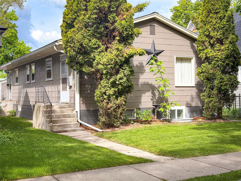 Photo of 716 1st Avenue W, Kalispell, MT 59901 (MLS # 30071755)