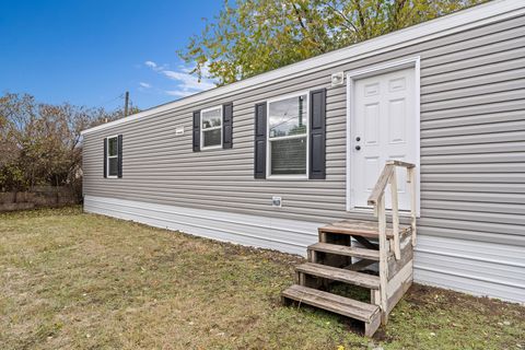 Tiny photo for 809 9th Street W #1, Columbia Falls, MT 59912 (MLS # 30060993)