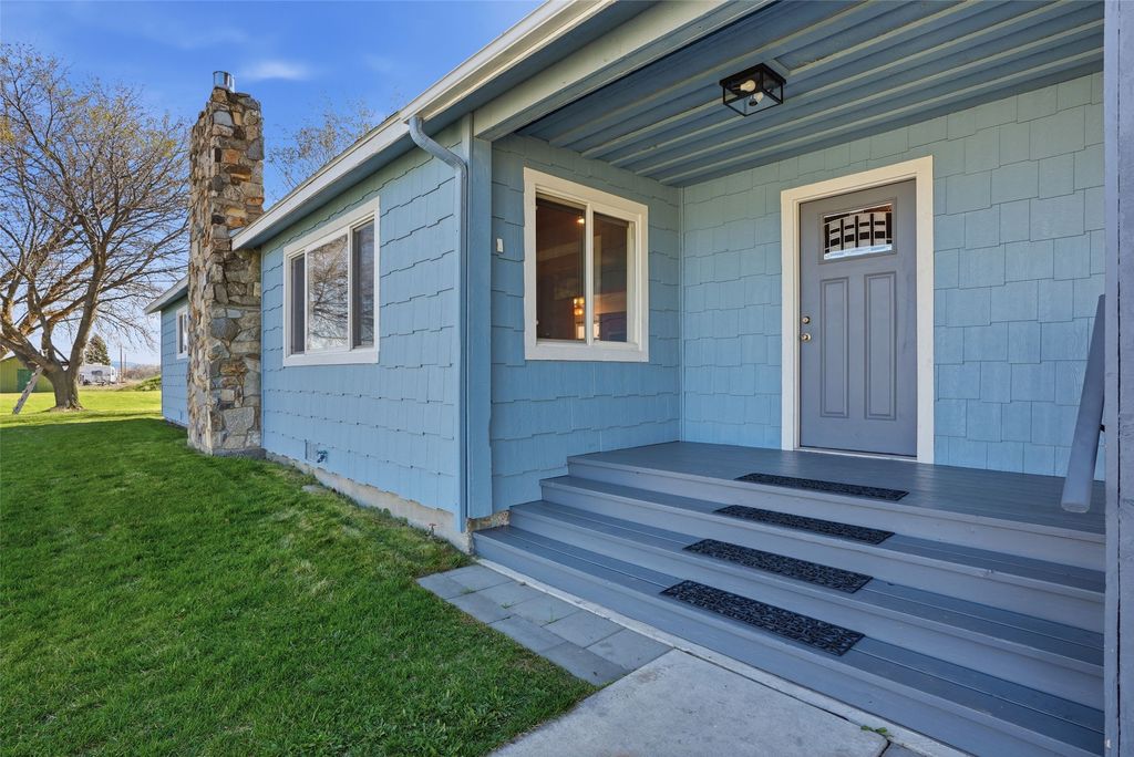 Photo of 67 Bell Lane, Hamilton, MT 59840 (MLS # 30068489)