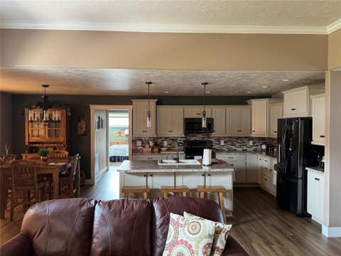 Tiny photo for 116 41st Avenue NE, Great Falls, MT 59404 (MLS # 30076511)