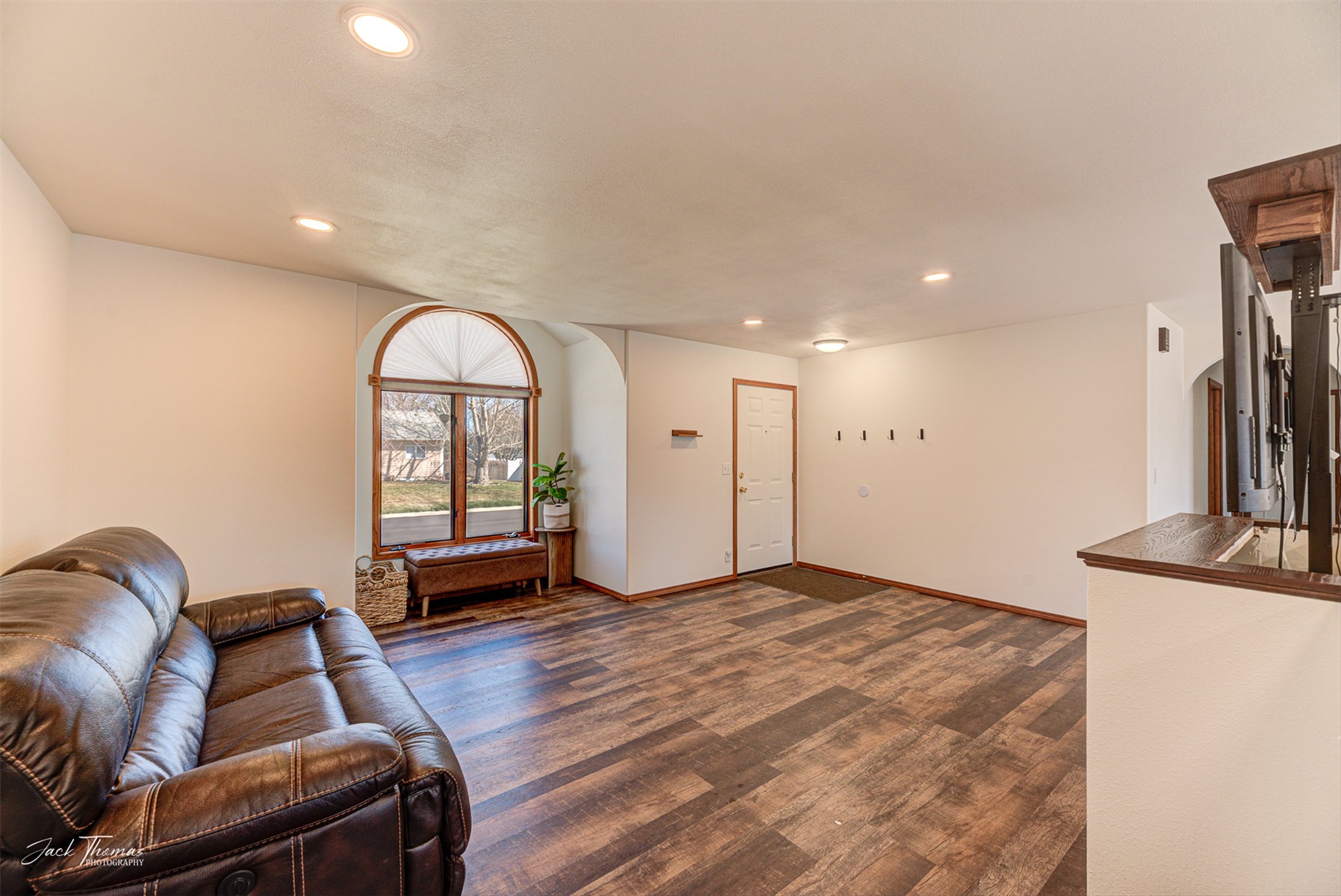 Helena, Montana 59602, United States, 4 Bedrooms Bedrooms, ,3 BathroomsBathrooms,Residential,Active,84594