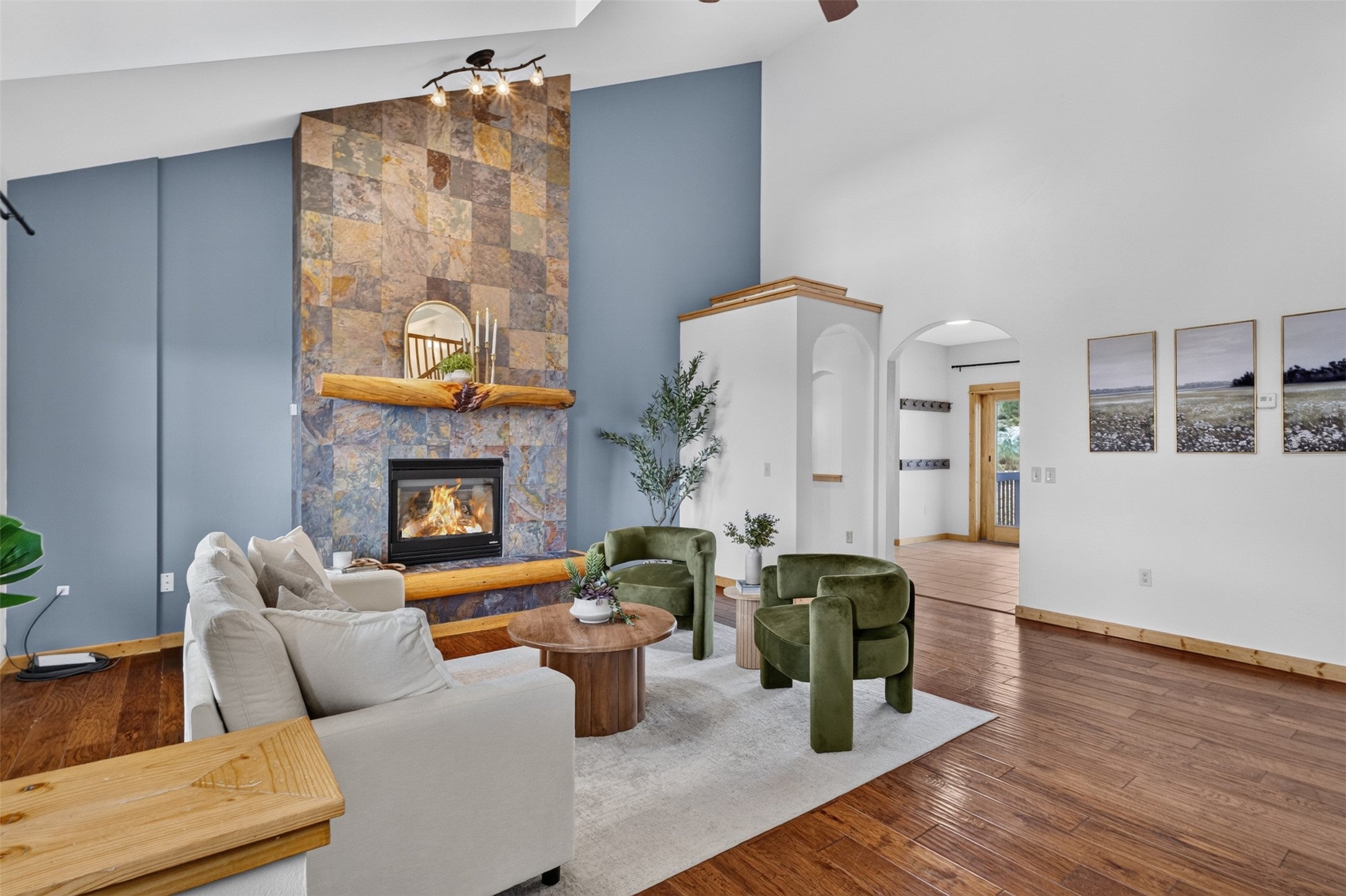 160 Hilltop Vista Loop