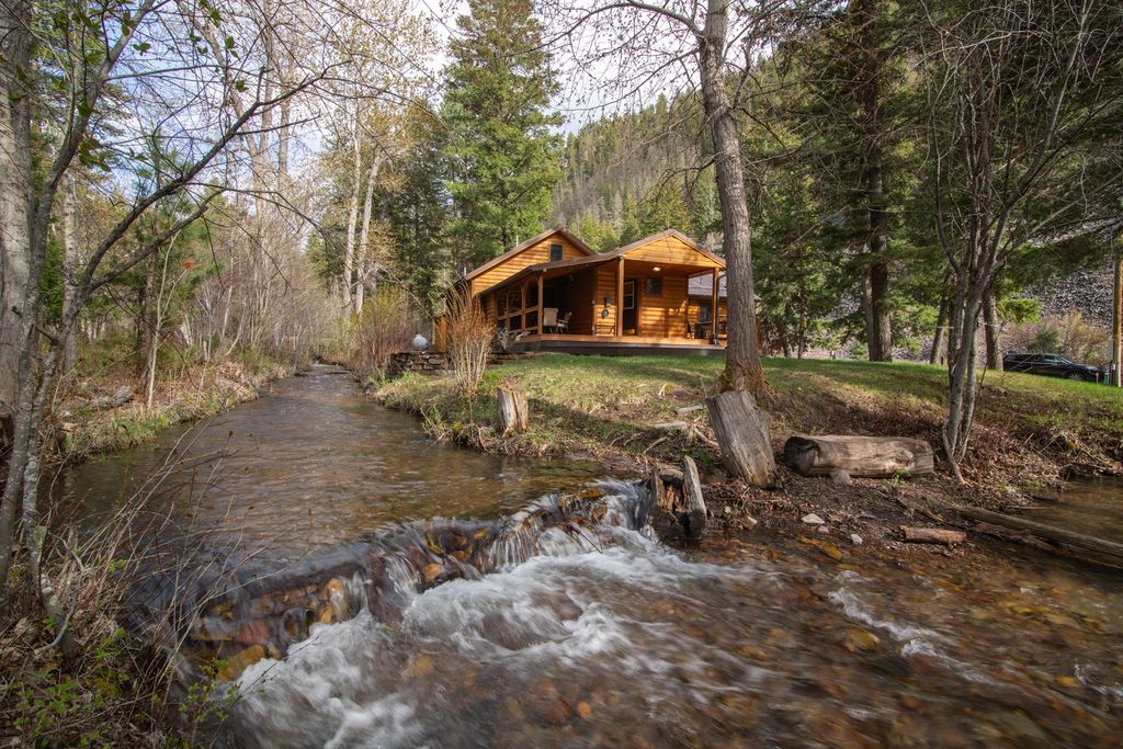 Photo of 14 Brewster Creek Road, Clinton, MT 59825 (MLS # 30069313)