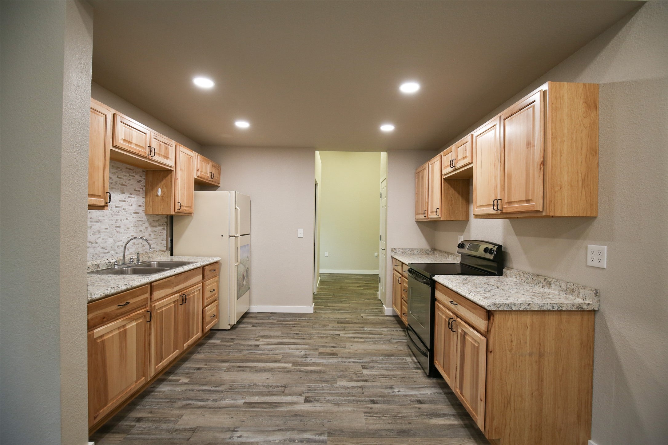 86 Steamboat Way W