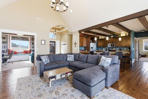 Tiny photo for 200 Aspen Loop, Kalispell, MT 59901 (MLS # 30066059)