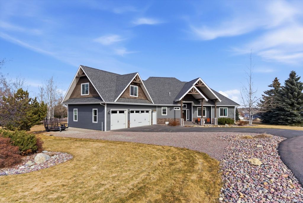 Photo of 200 Aspen Loop, Kalispell, MT 59901 (MLS # 30066059)