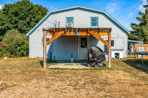 Tiny photo for 407 W 2nd Avenue, Big Timber, MT 59011 (MLS # 30069758)