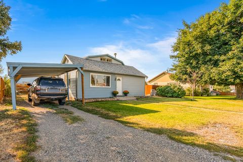 Tiny photo for 407 W 2nd Avenue, Big Timber, MT 59011 (MLS # 30069758)
