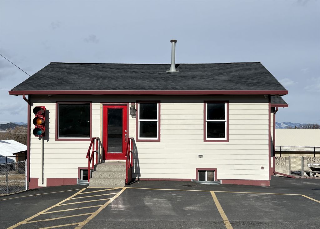 Photo of 2300 Euclid Avenue, Helena, MT 59601 (MLS # 30065511)