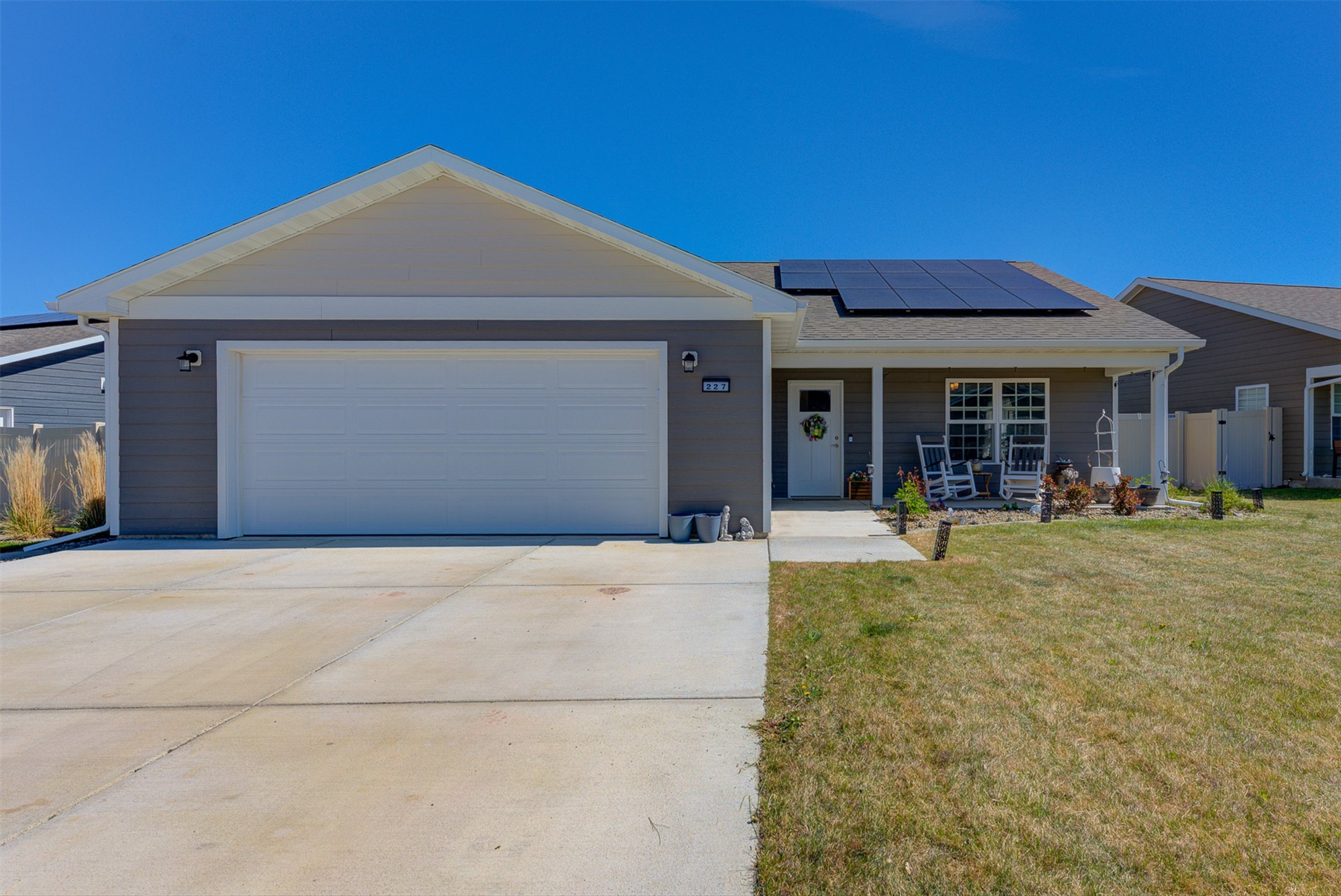 Photo 1 of 33 — 227 Meadow View Loop, East Helena, MT 59635