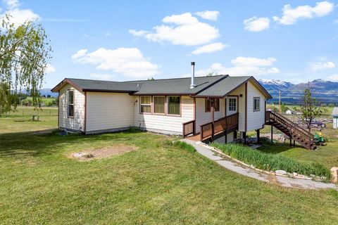 1456 Summerdale Road Corvallis MT 59828