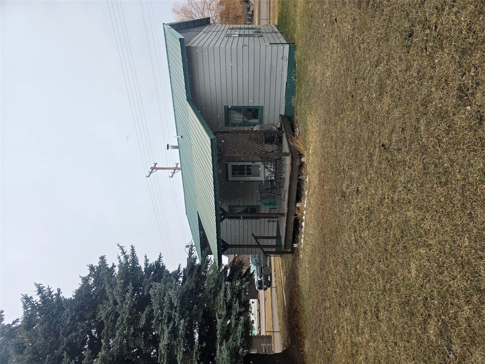 506 W Broadway Street